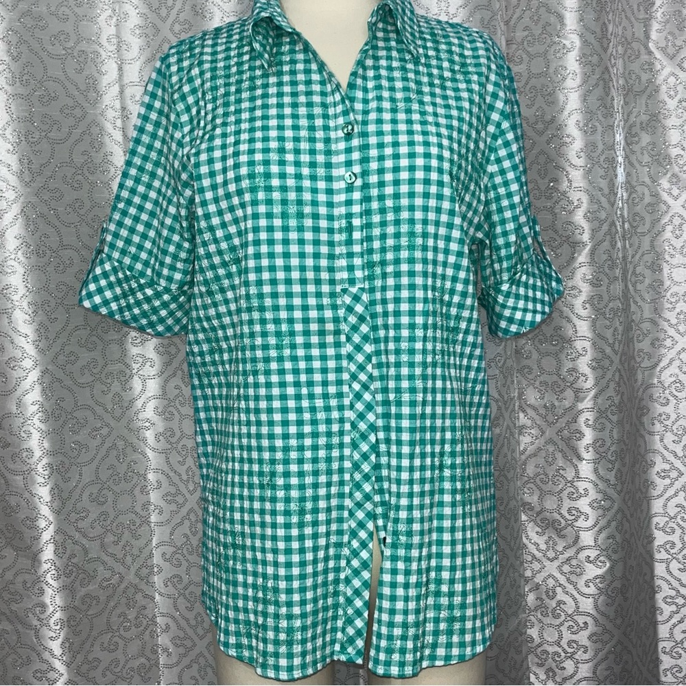 Upgrade Your Summer Style with Allison Daly Oxford Tops T3